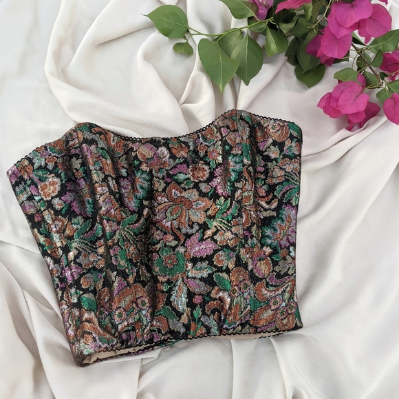 Metallic Brocade Strapless corset style top - Picture 3 of 3